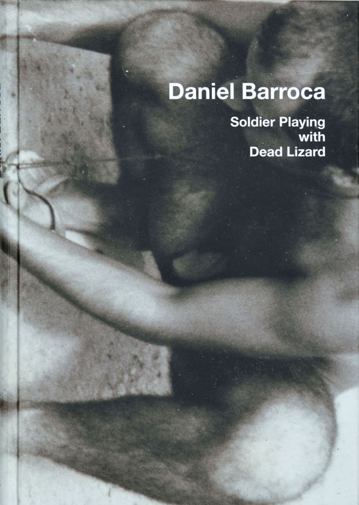 abenteuerdesign | Daniel Baroca - Soldier playing with dead Lizard